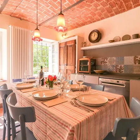 La Nina Villa Mombercelli
